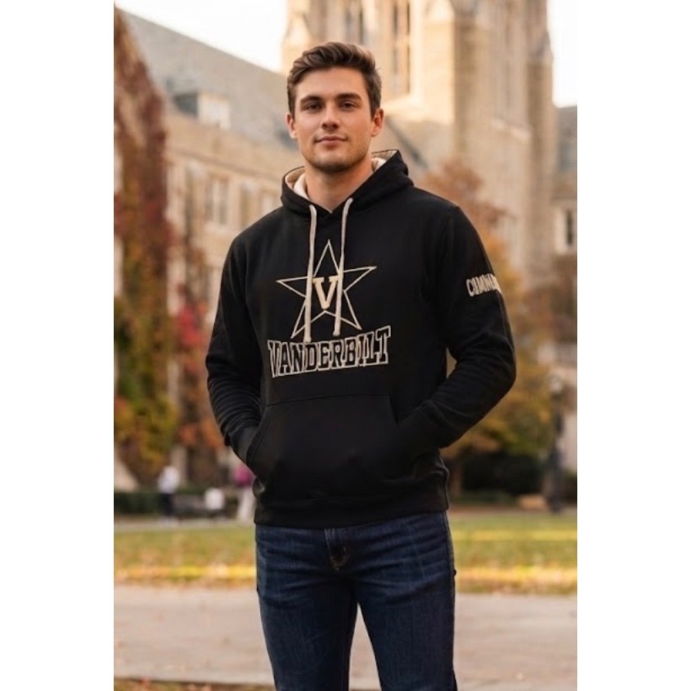Colosseum Vanderbilt Commodores Mens Hoodie Black Embroidered Logo Sweatshirt M